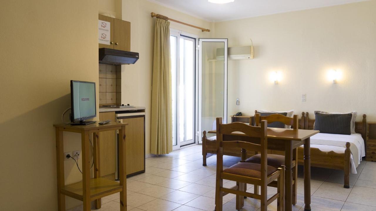Fani Hotel Loutra Edipsou  Exterior photo